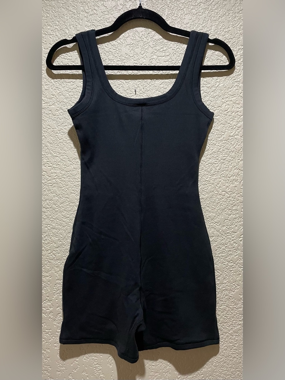 Skims NWT Cotton Ribbed Onesie Scoop Neck Soot Black Bodysuit Romper Size M - Picture 5 of 6